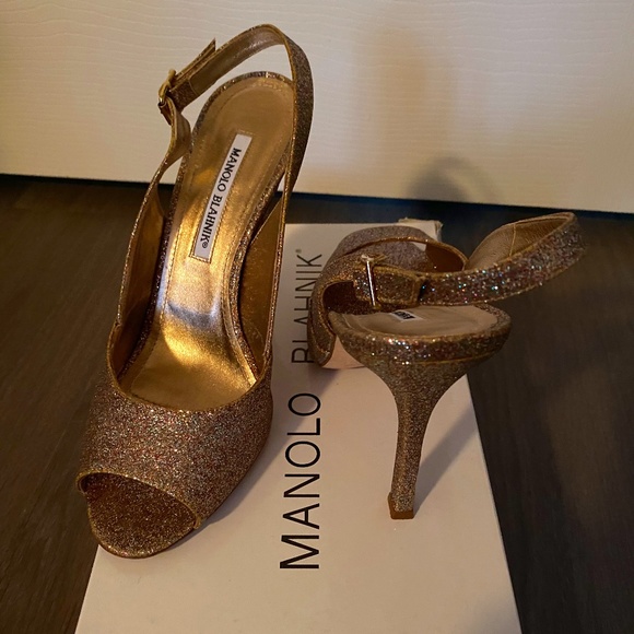 MANOLO BLAHNIK Brillis Multicolor Gold Sparkle Glitter Shoes Slingback 9